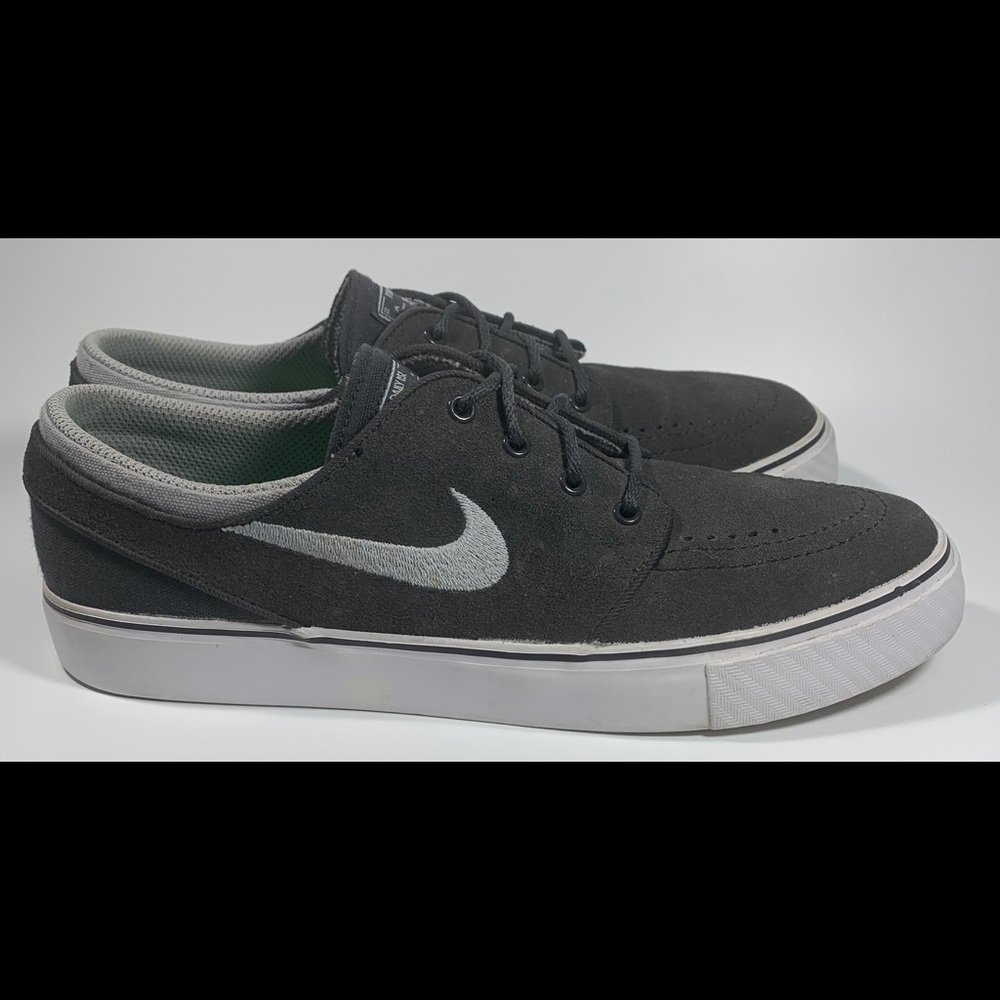 Nike Stefan Janoski Shoes youth size 6